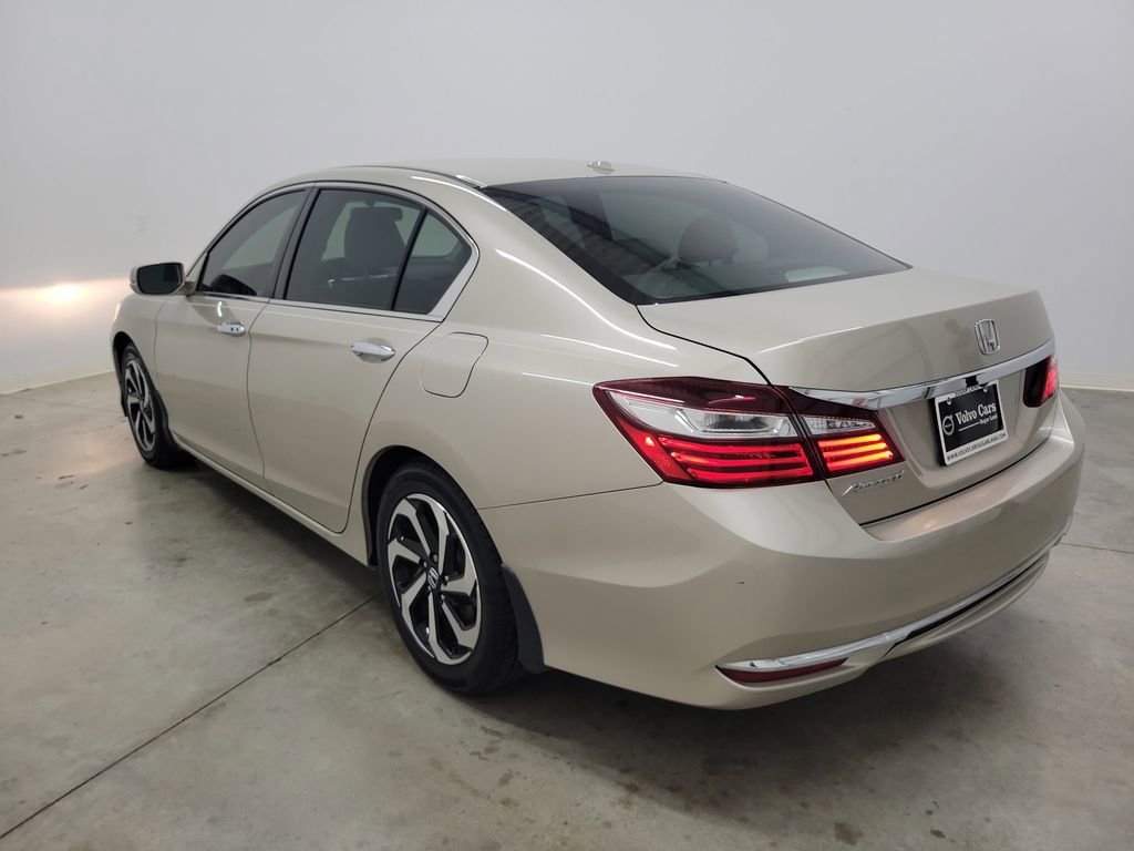 Used 2017 Honda Accord EX image 6