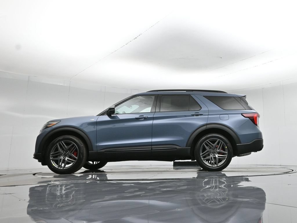 New 2026 Ford Explorer ST-Line w/ ST-Line Street Pack AWD/4WD image 48