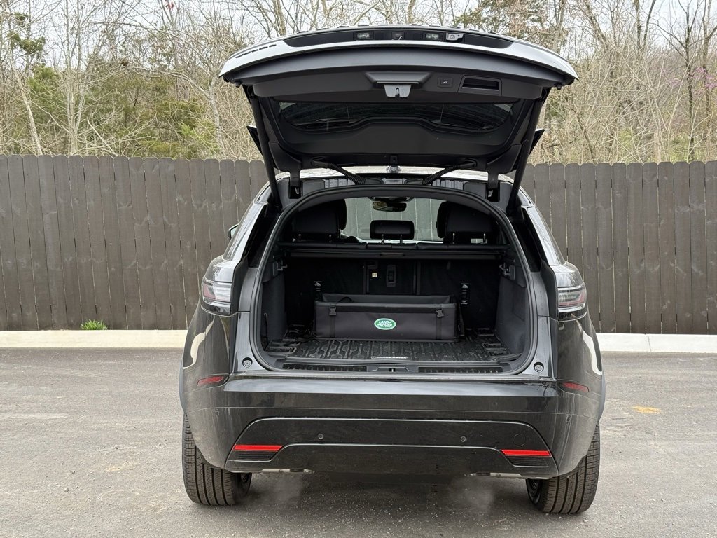 New 2025 Land Rover Range Rover Velar Dynamic SE image 5