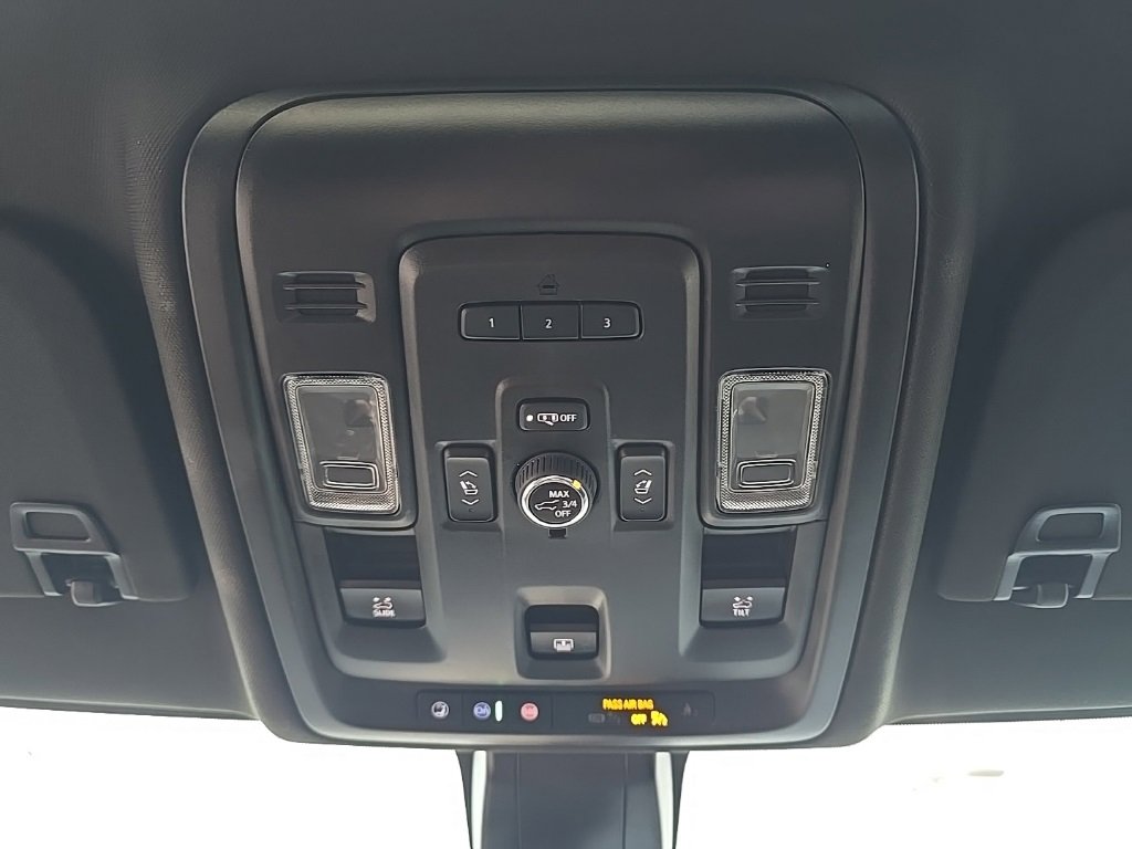 Used 2021 GMC Yukon XL Denali image 19