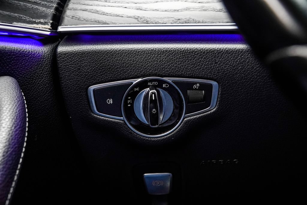 Used 2019 Mercedes-Benz E 300 image 31