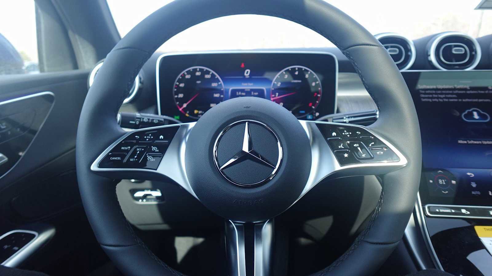 New 2026 Mercedes-Benz GLC 300 4MATIC image 32