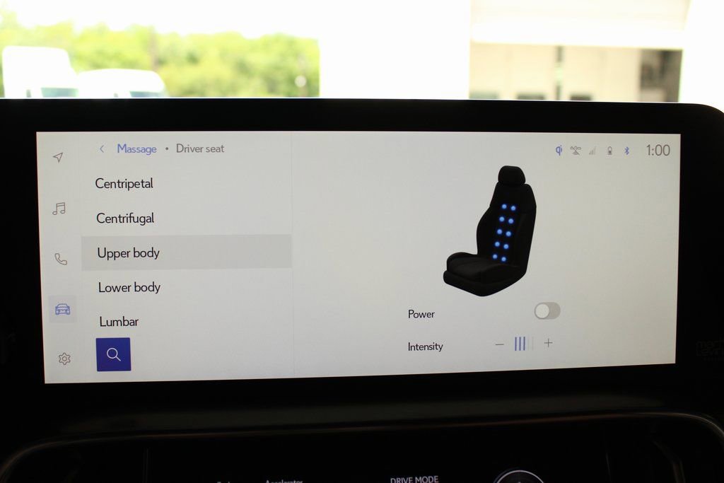 Used 2026 Lexus LX 700h Luxury w/ Accessory Package (Z1) image 17