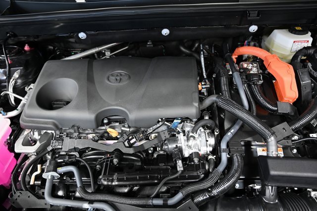 New 2025 Toyota RAV4 XLE image 29