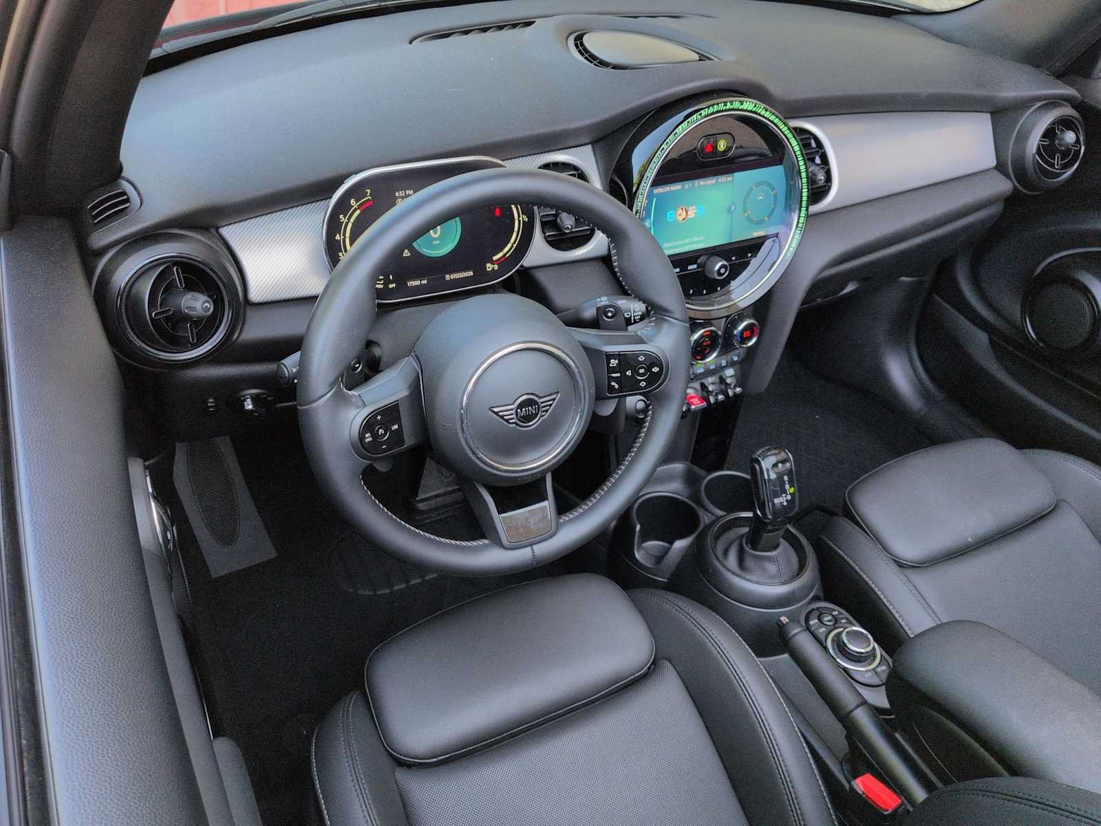 Used 2024 MINI Cooper S FWD image 10