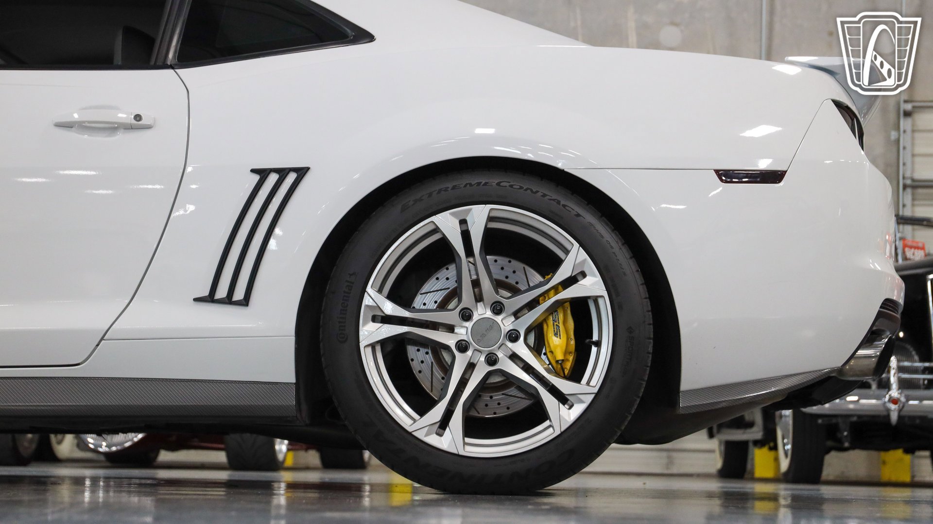 Used 2010 Chevrolet Camaro SS w/ RS Package image 17