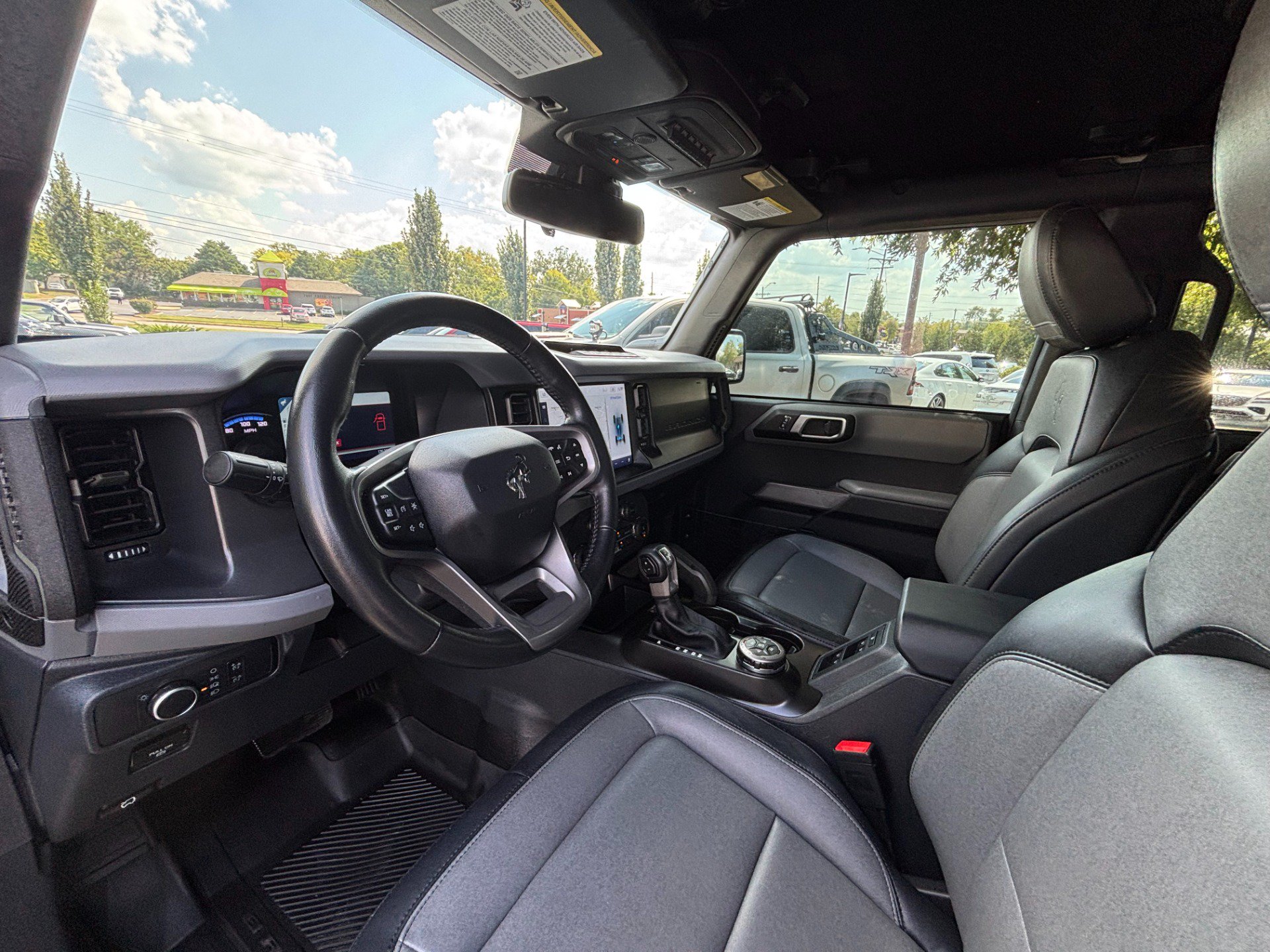Used 2022 Ford Bronco Everglades AWD/4WD image 10