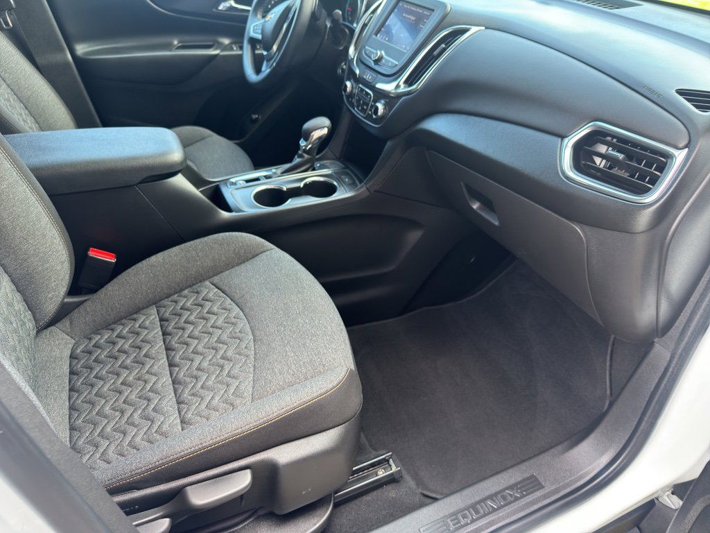 Used 2023 Chevrolet Equinox LT image 19