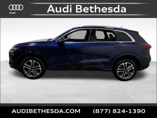 Certified 2025 Audi Q5 Premium w/ Convenience Package AWD/4WD image 4