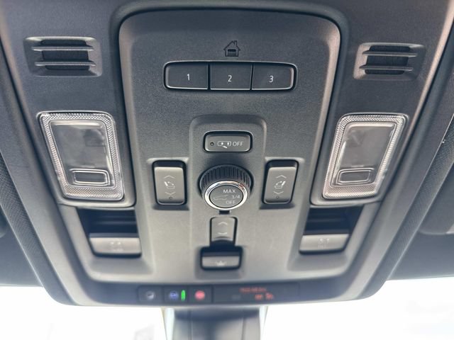 Used 2022 Chevrolet Tahoe High Country AWD/4WD image 24
