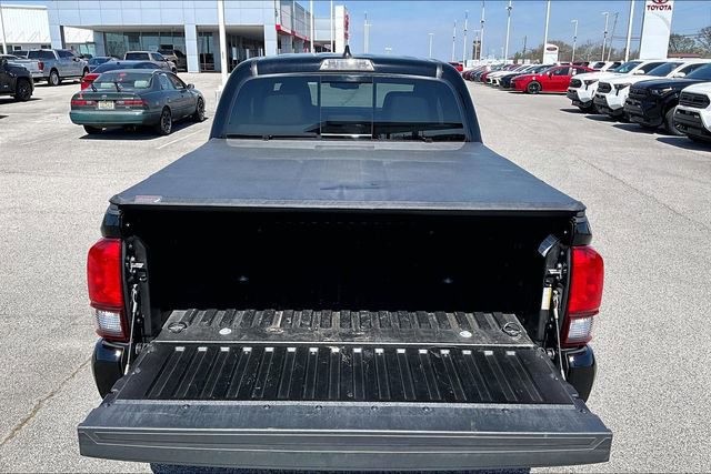Used 2023 Toyota Tacoma SR5 w/ Technology Package image 29