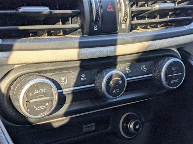 Used 2020 Alfa Romeo Giulia w/ Nero Edizione image 12