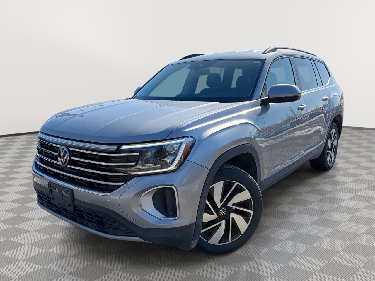 Used 2024 Volkswagen Atlas SE image 1