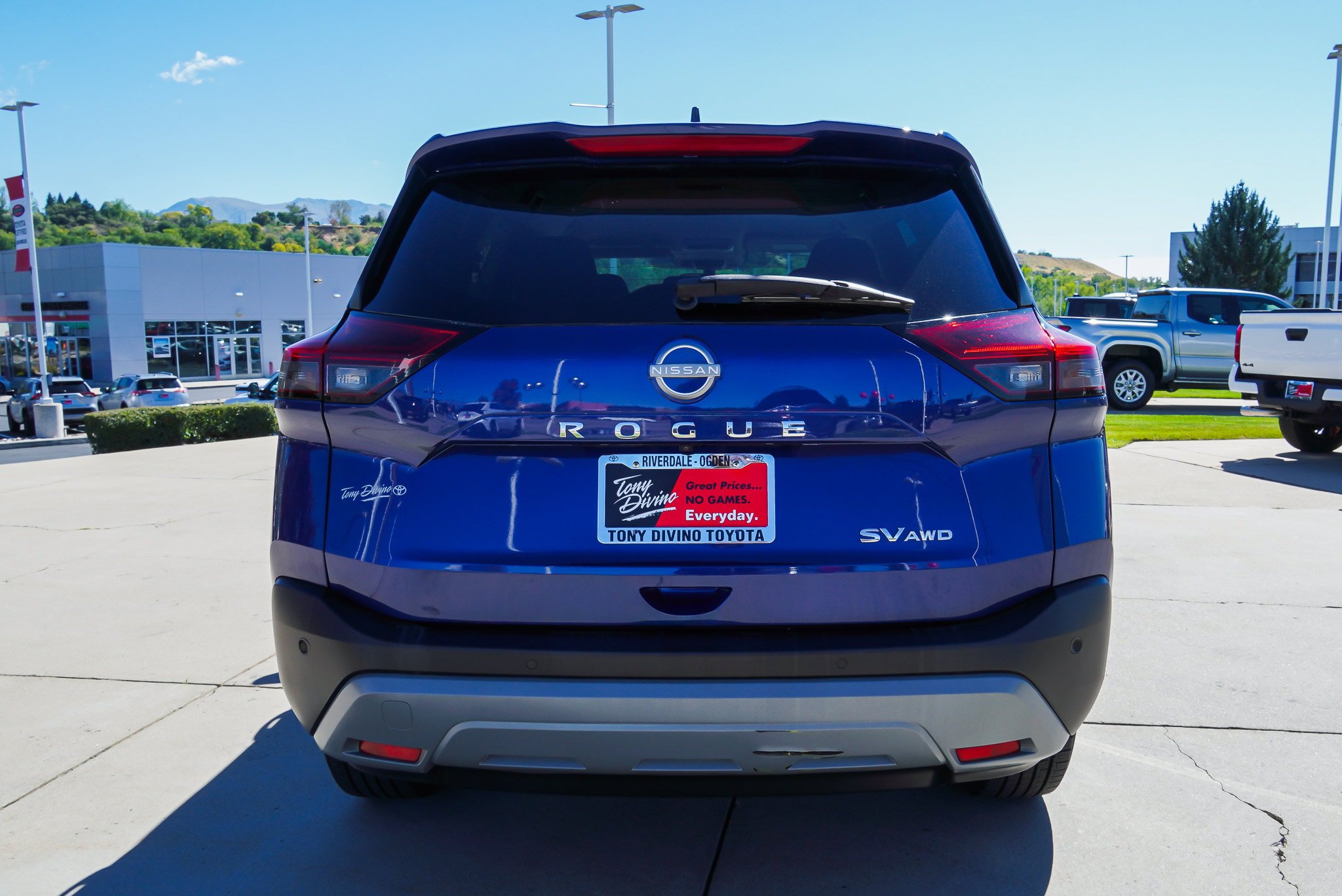 Used 2022 Nissan Rogue SV AWD/4WD image 7