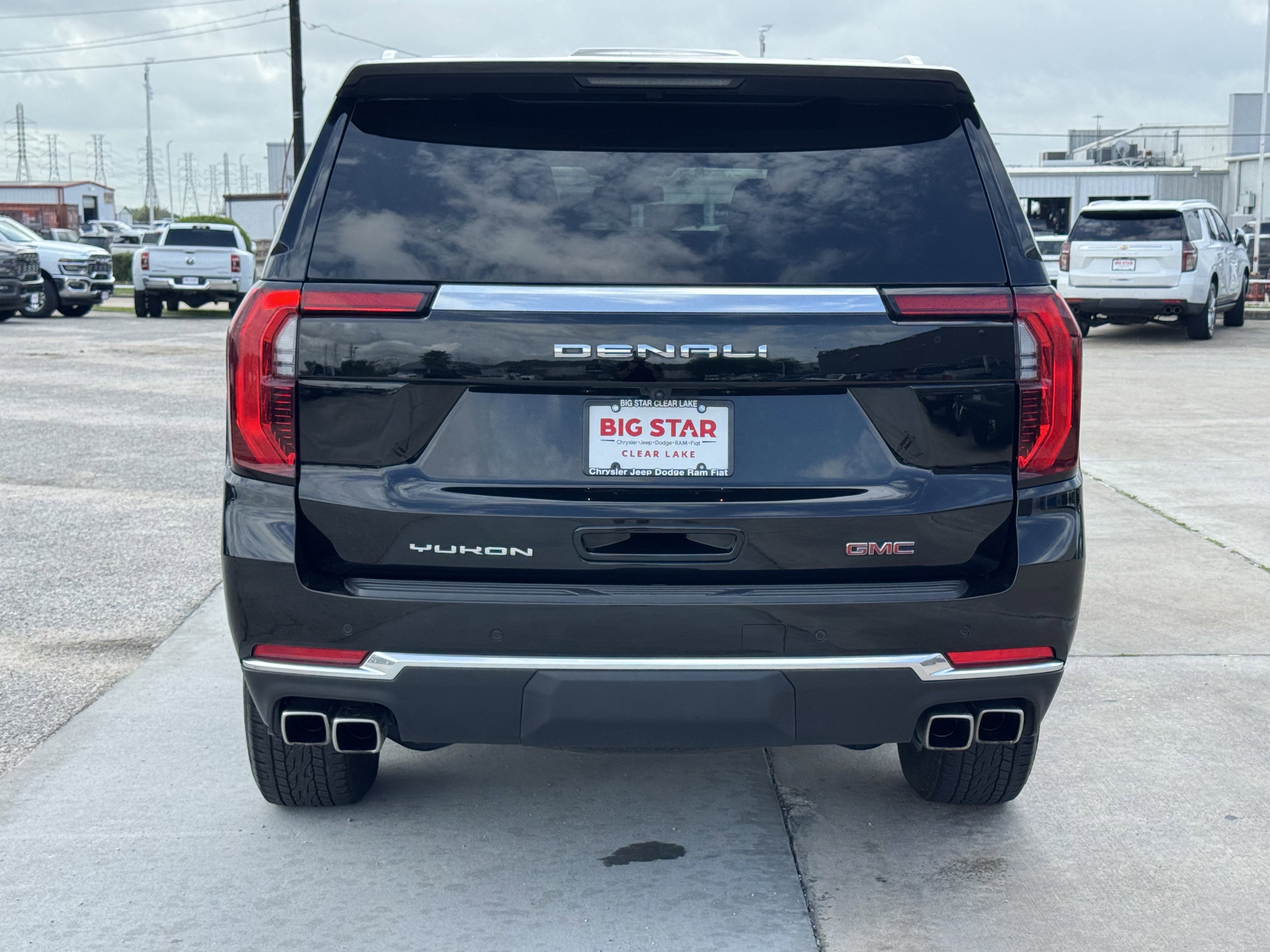 Used 2025 GMC Yukon Denali image 10