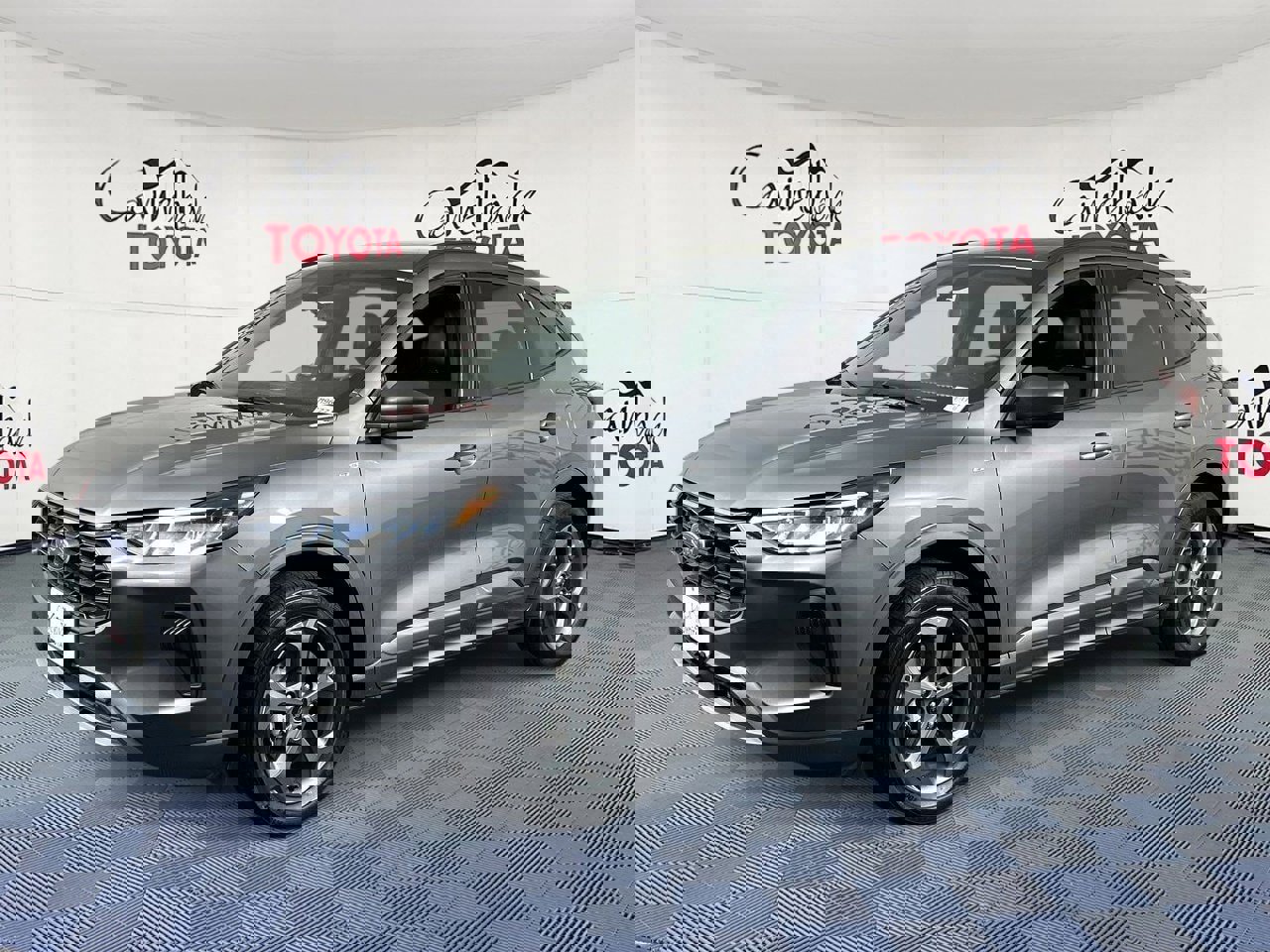 Used 2024 Ford Escape ST-Line image 2
