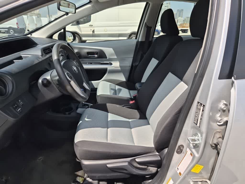Used 2013 Toyota Prius C Two FWD image 9