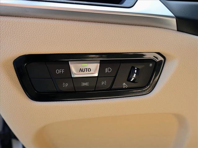 Used 2023 BMW i4 eDrive35 image 15