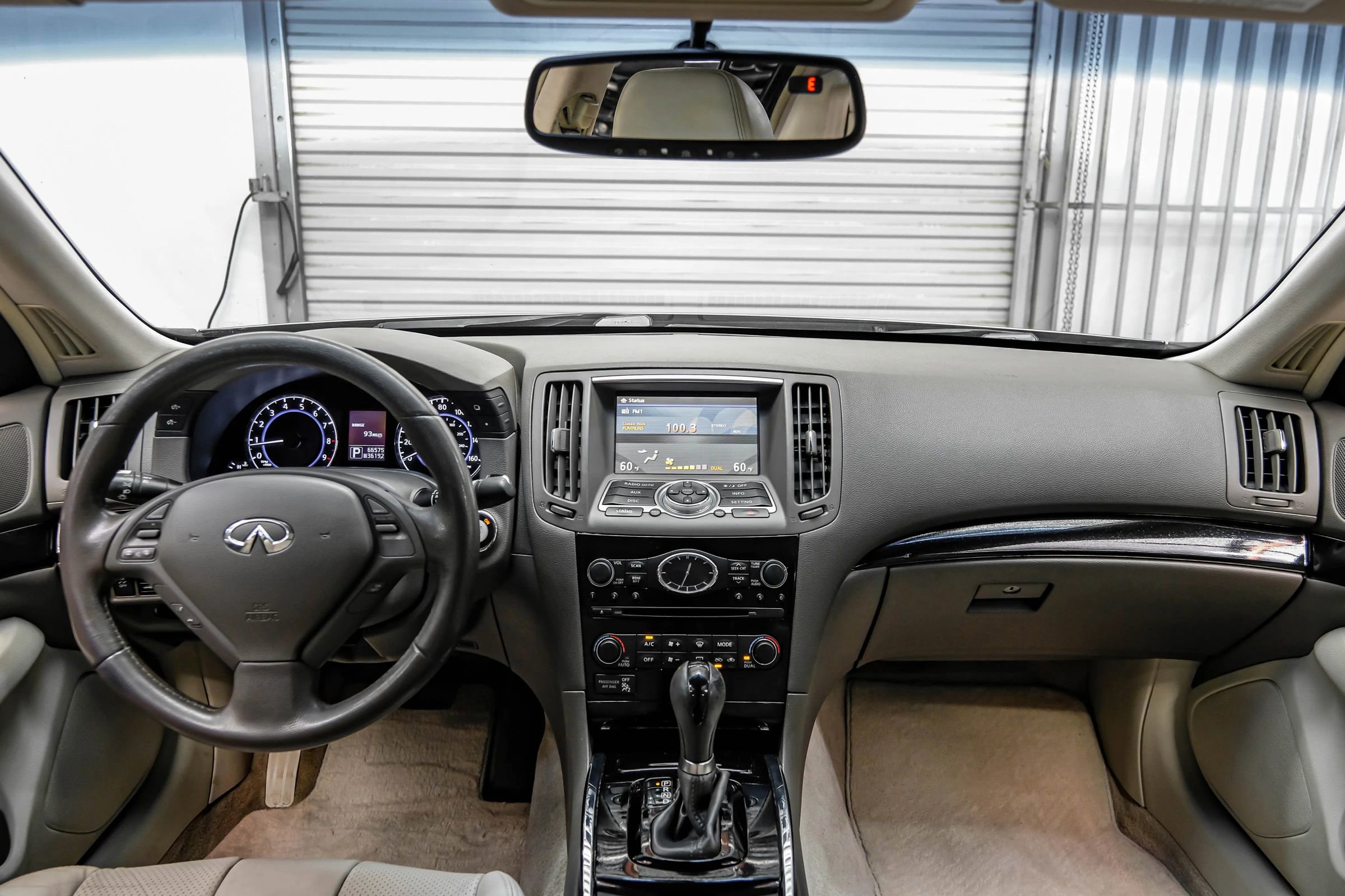 Used 2015 INFINITI Q40 image 17