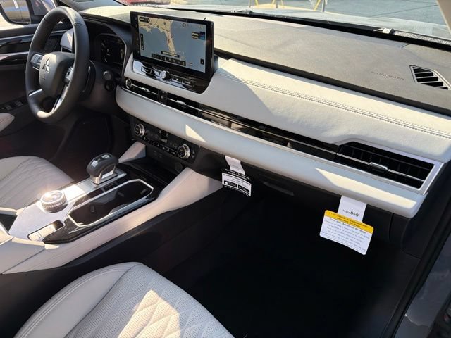 New 2026 Mitsubishi Outlander SEL FWD image 9