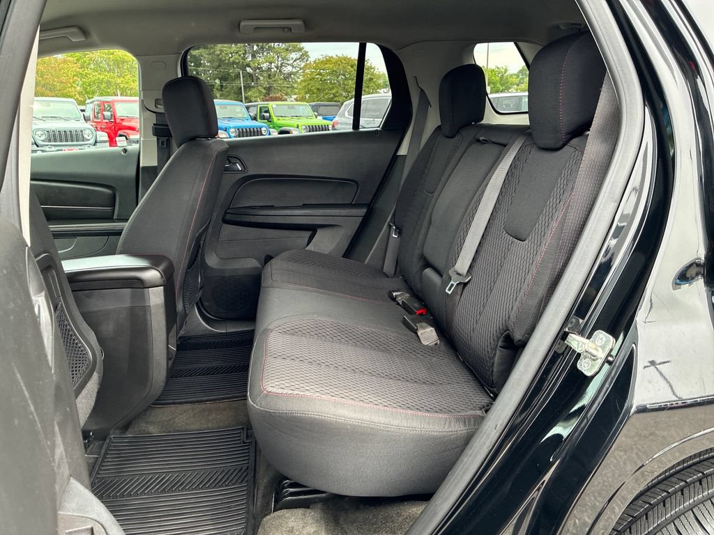 Used 2015 GMC Terrain SLE FWD image 25