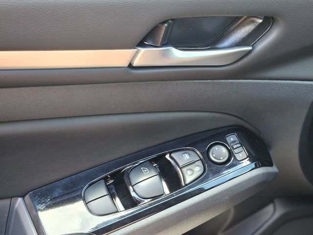 New 2025 Nissan Altima 2.5 SR w/ SR Premium Package image 17