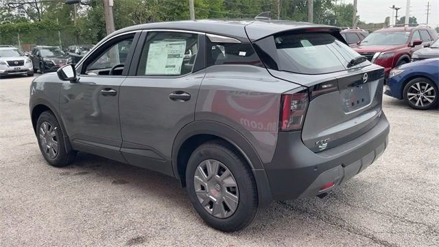 Used 2025 Nissan Kicks S image 5