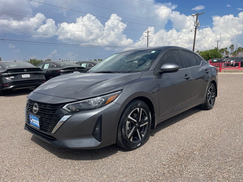 Used 2025 Nissan Sentra SV FWD image 3