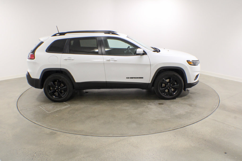 Used 2020 Jeep Cherokee Latitude Plus AWD/4WD image 6
