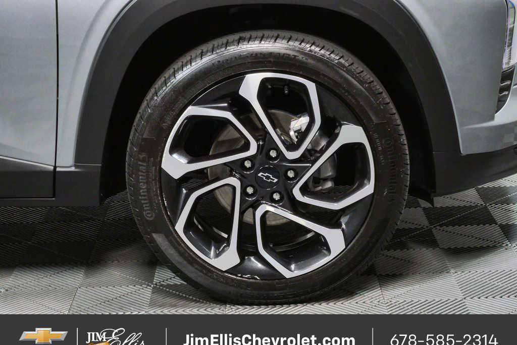Certified 2026 Chevrolet Trax RS w/ Driver Confidence Package FWD image 33