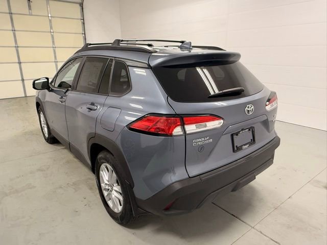 Used 2023 Toyota Corolla Cross LE image 8