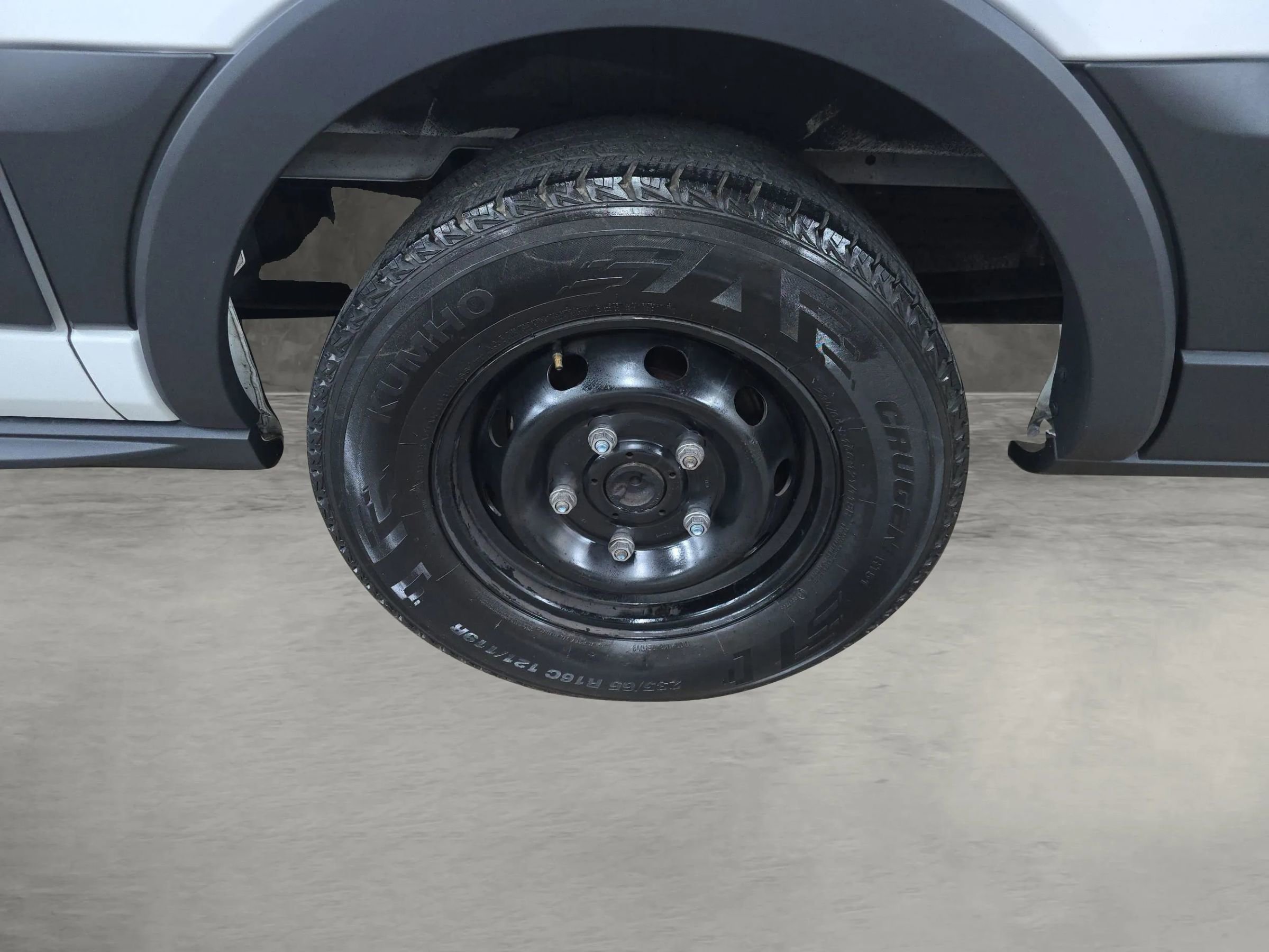 Used 2017 Ford Transit 150 XLT image 15