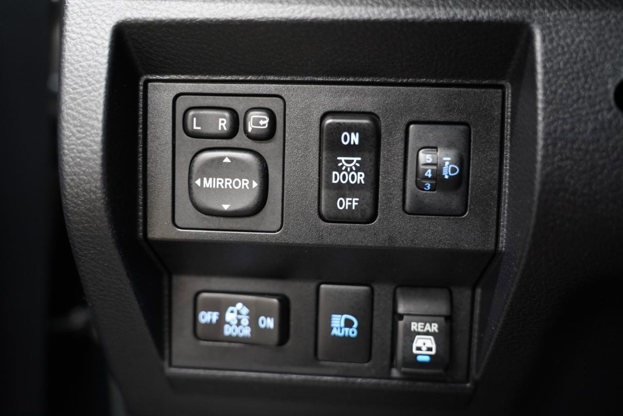 Used 2020 Toyota Tundra Platinum AWD/4WD image 23