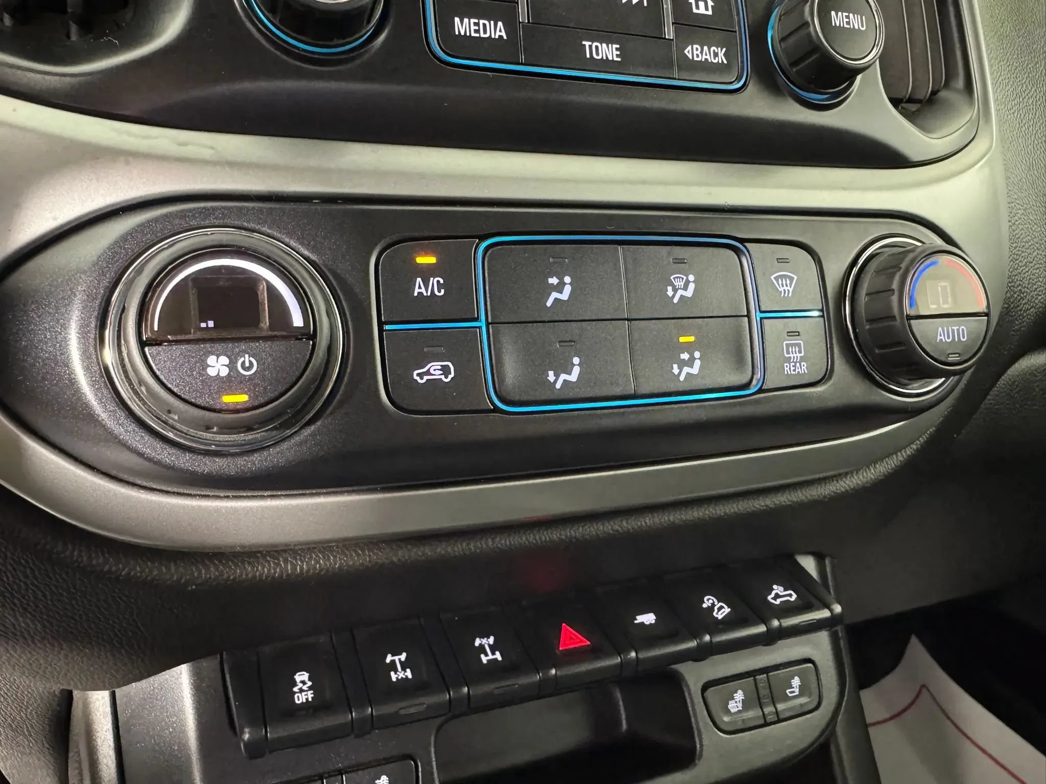 Used 2017 Chevrolet Colorado ZR2 AWD/4WD image 19