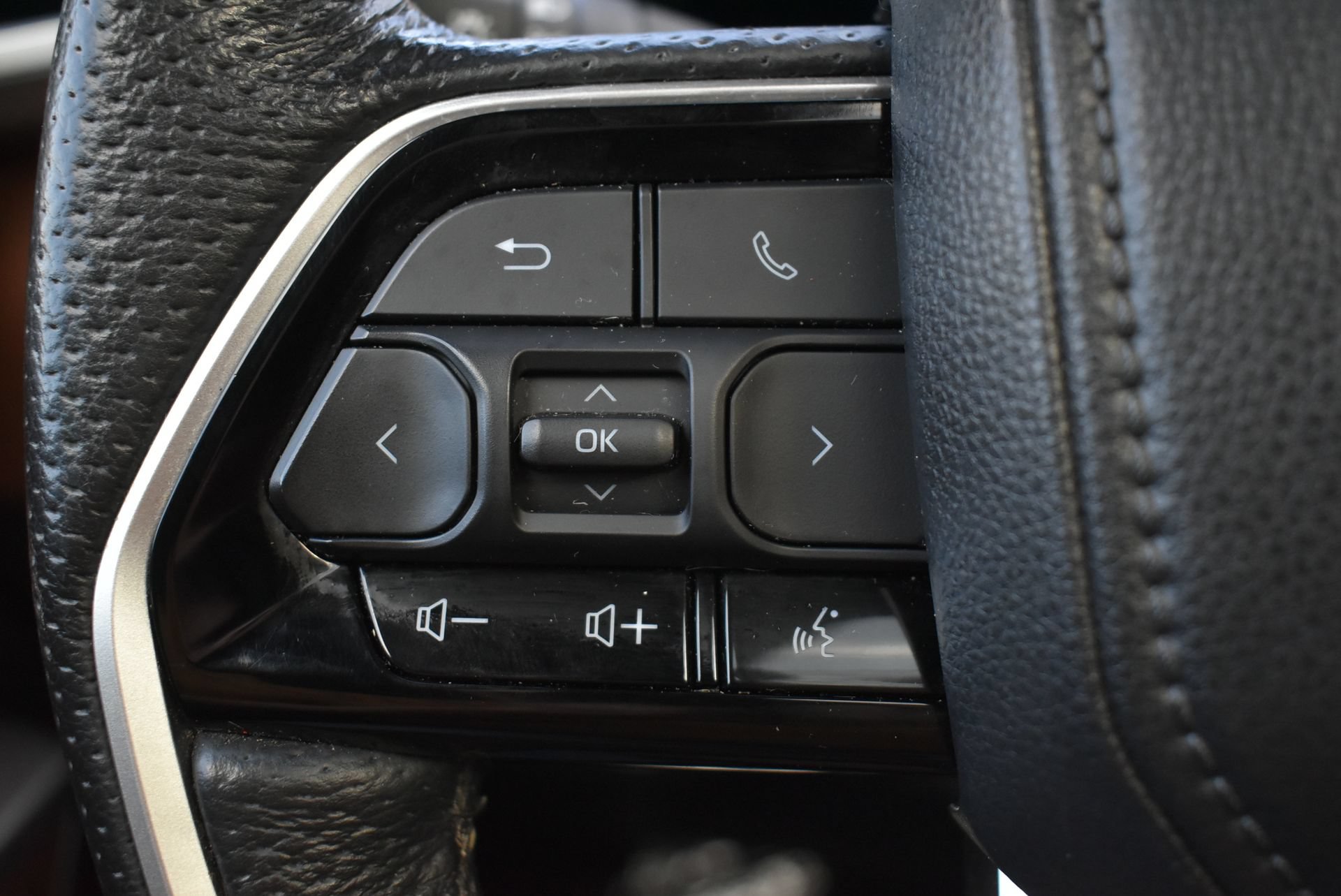 Used 2023 Toyota Tundra 1794 Edition w/ Advanced Package AWD/4WD image 19