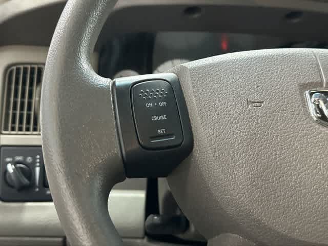 Used 2004 Dodge Ram 1500 Truck ST AWD/4WD image 17