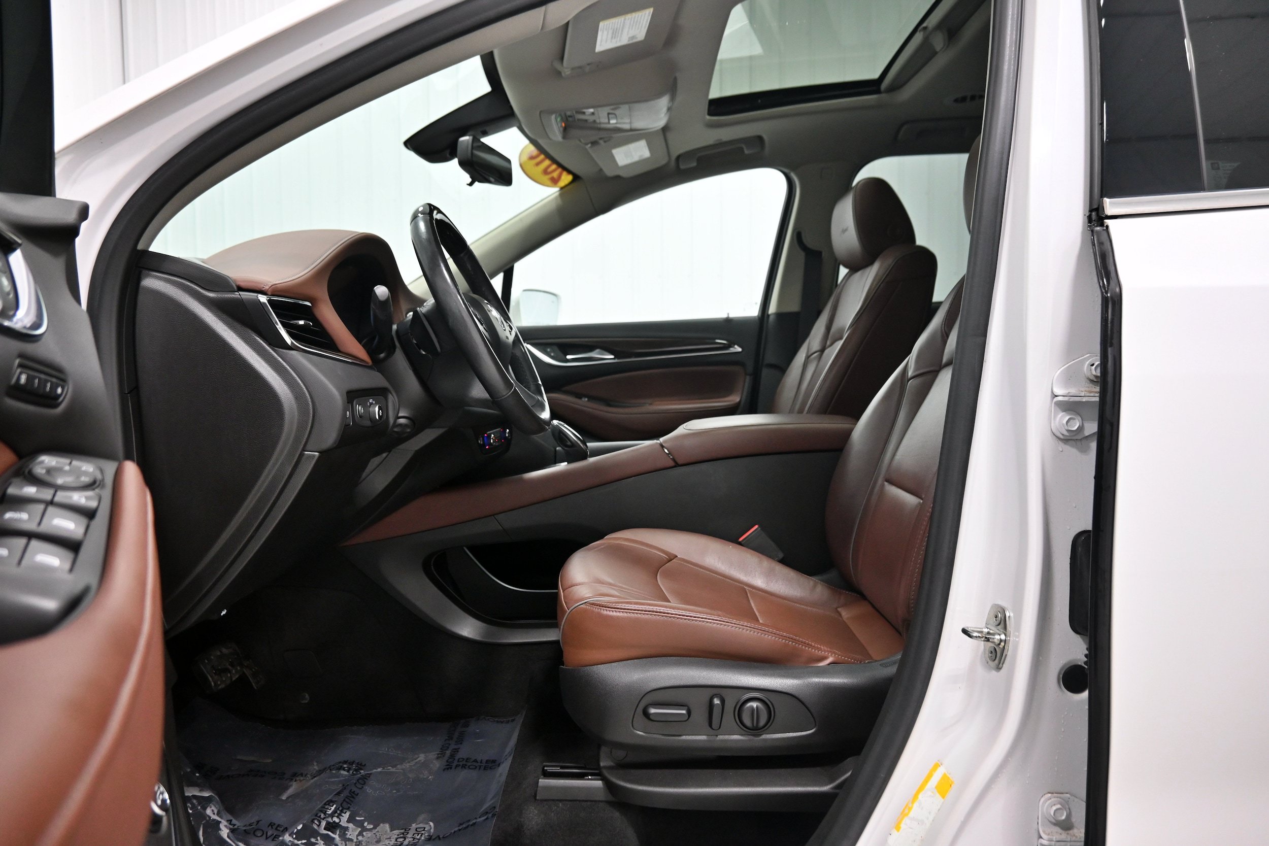Used 2018 Buick Enclave Avenir AWD/4WD image 5
