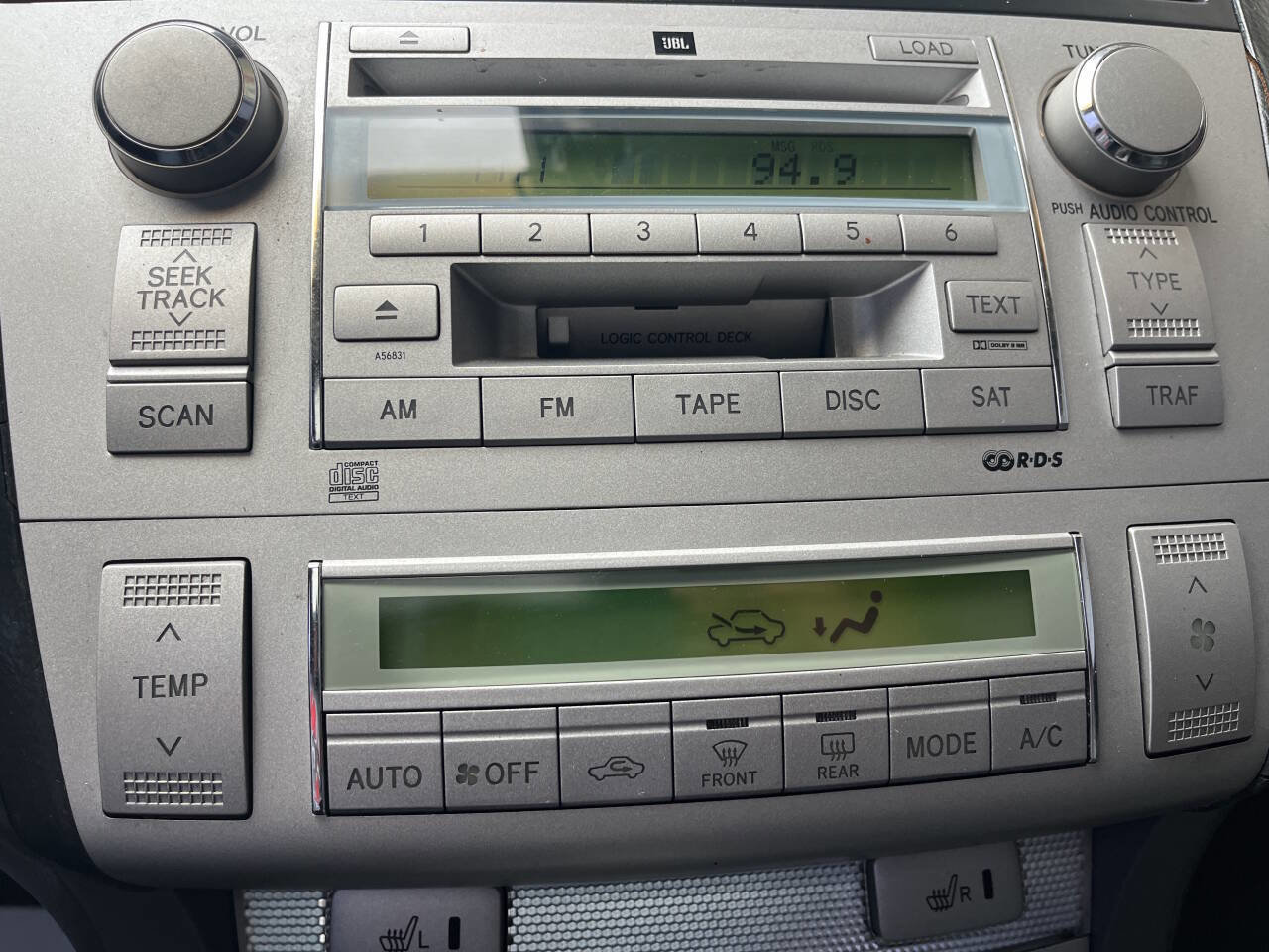 Used 2004 Toyota Solara SLE image 18