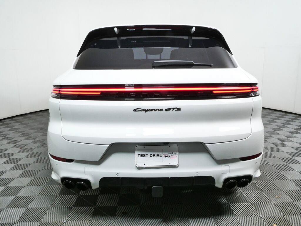 Certified 2025 Porsche Cayenne GTS AWD/4WD image 35