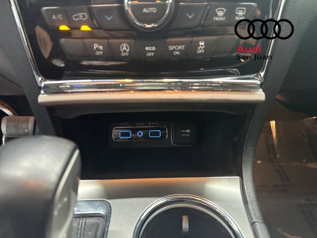 Used 2020 Jeep Grand Cherokee Altitude image 36