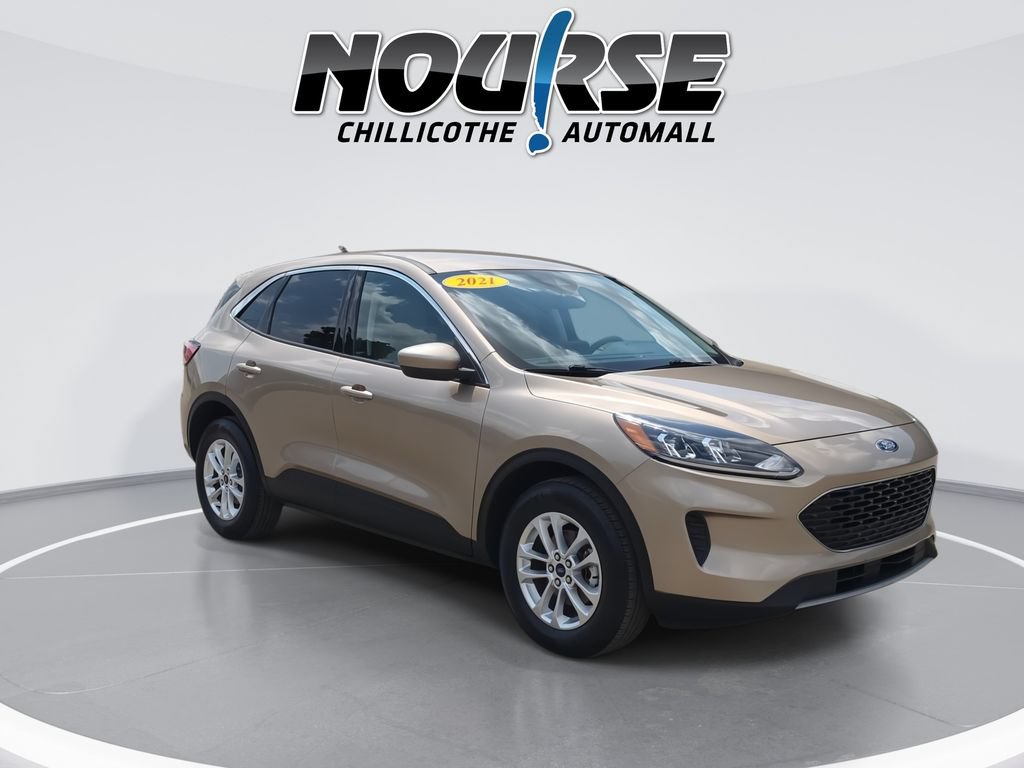 Used 2021 Ford Escape SE w/ Convenience Package AWD/4WD image 2