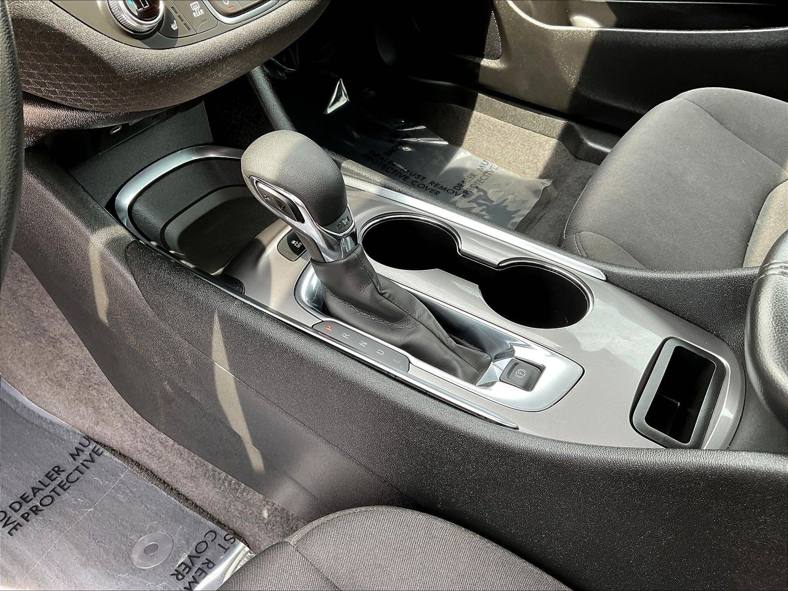 Used 2024 Chevrolet Malibu LT FWD image 18