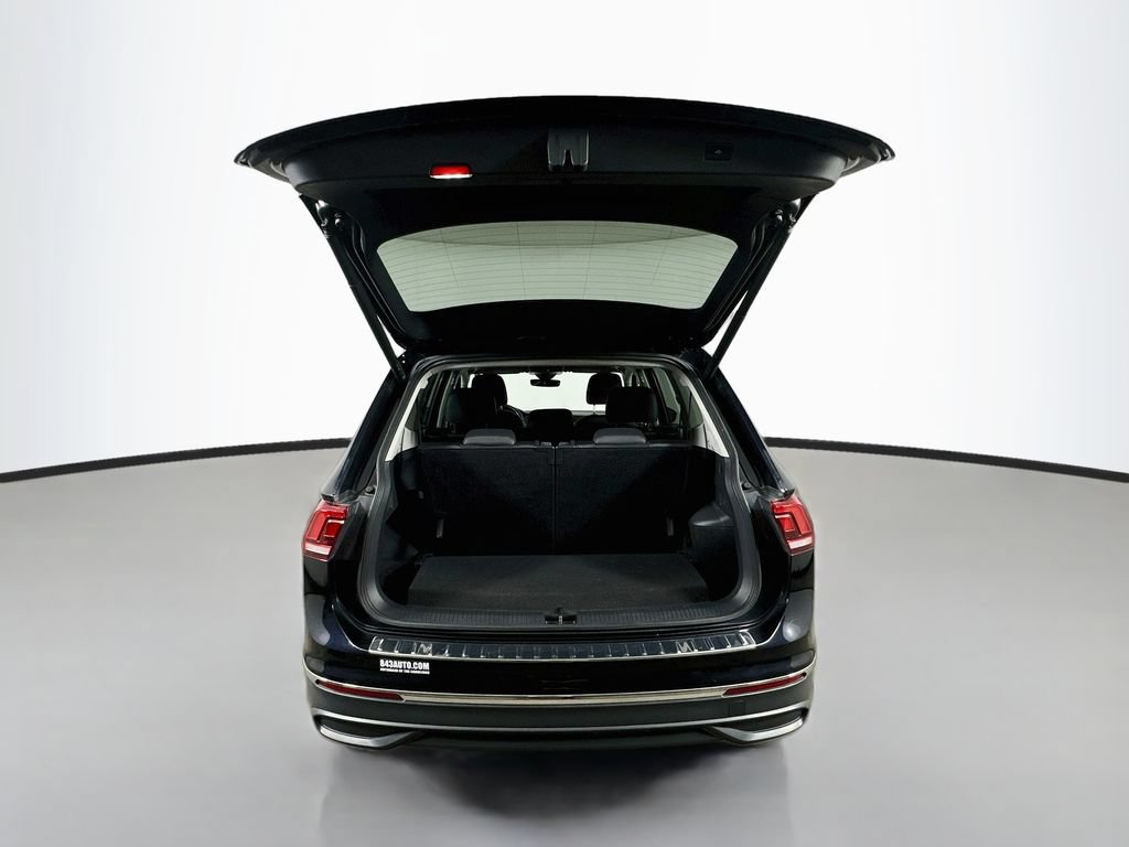 Used 2024 Volkswagen Tiguan SE FWD image 33