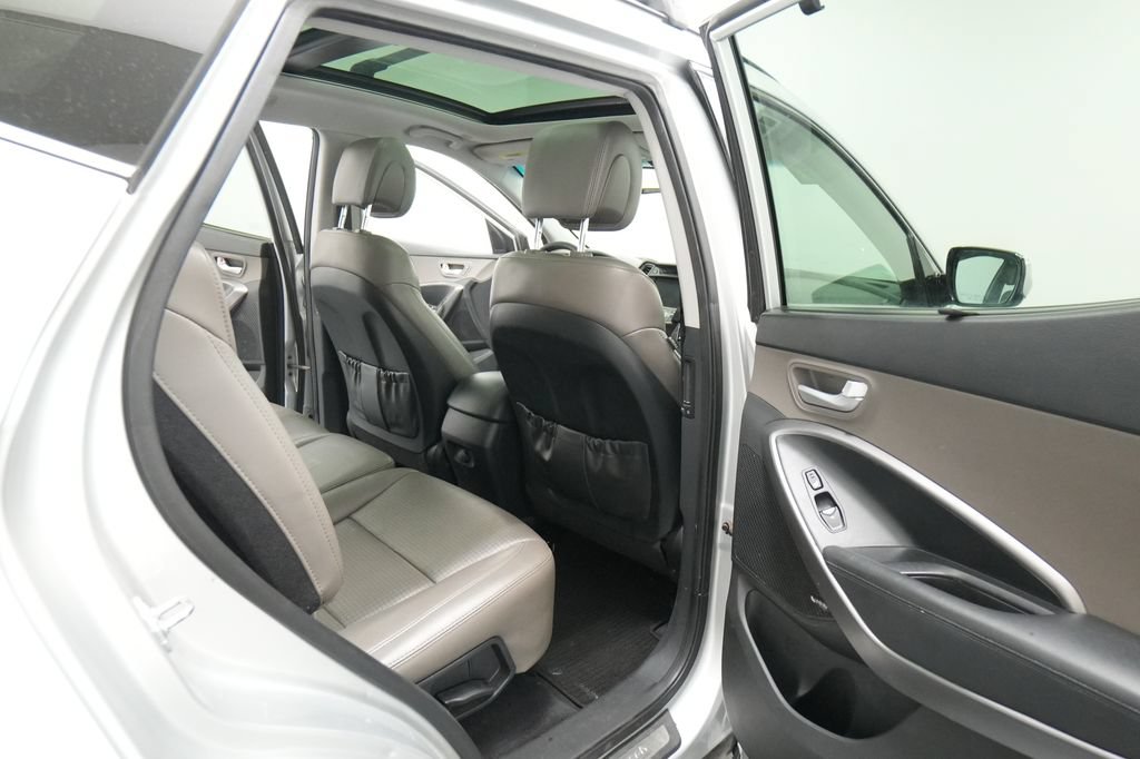 Used 2014 Hyundai Santa Fe Sport 2.0T w/ Technology Package 05 AWD/4WD image 30