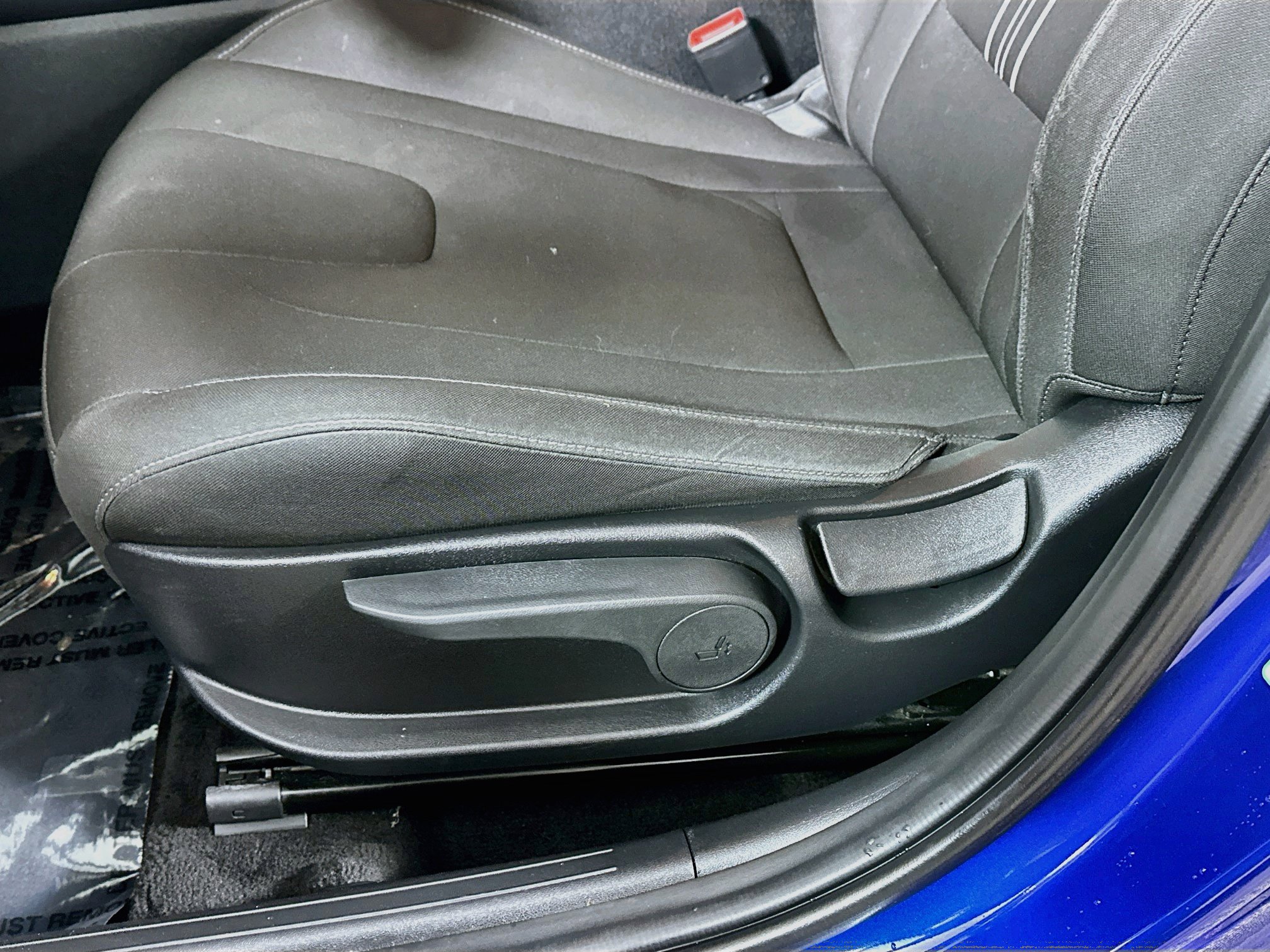 Certified 2025 Hyundai Elantra SEL FWD image 19