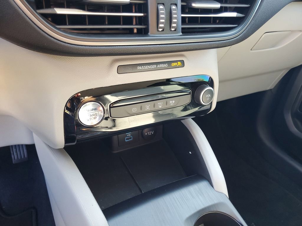 Used 2023 Ford Escape SE image 24