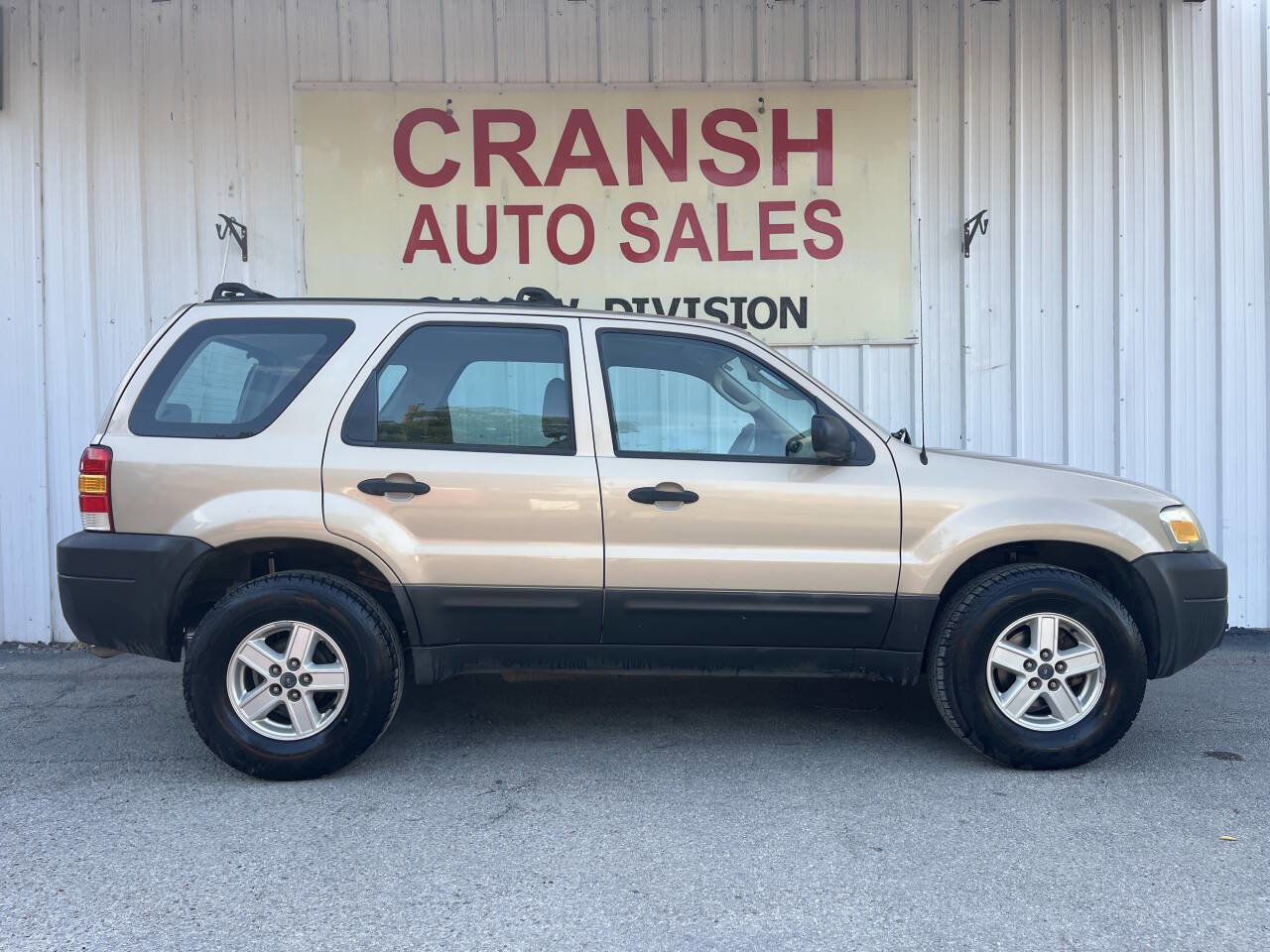 Used 2007 Ford Escape XLS image 2