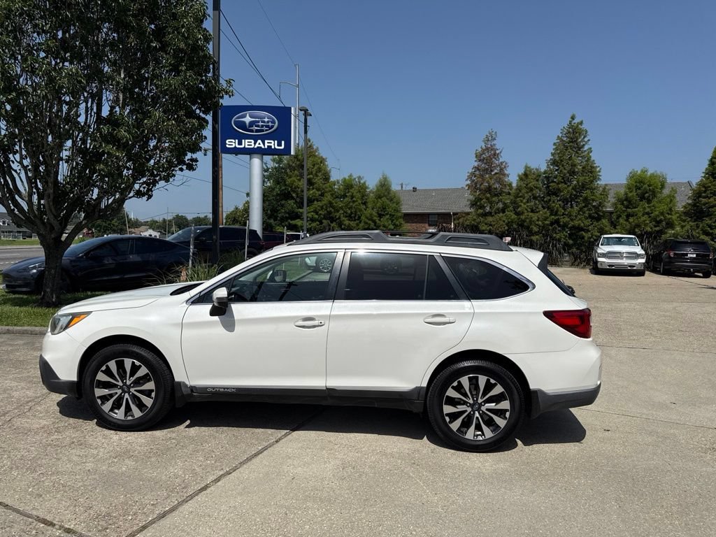 Used 2015 Subaru Outback 2.5i Limited AWD/4WD image 4