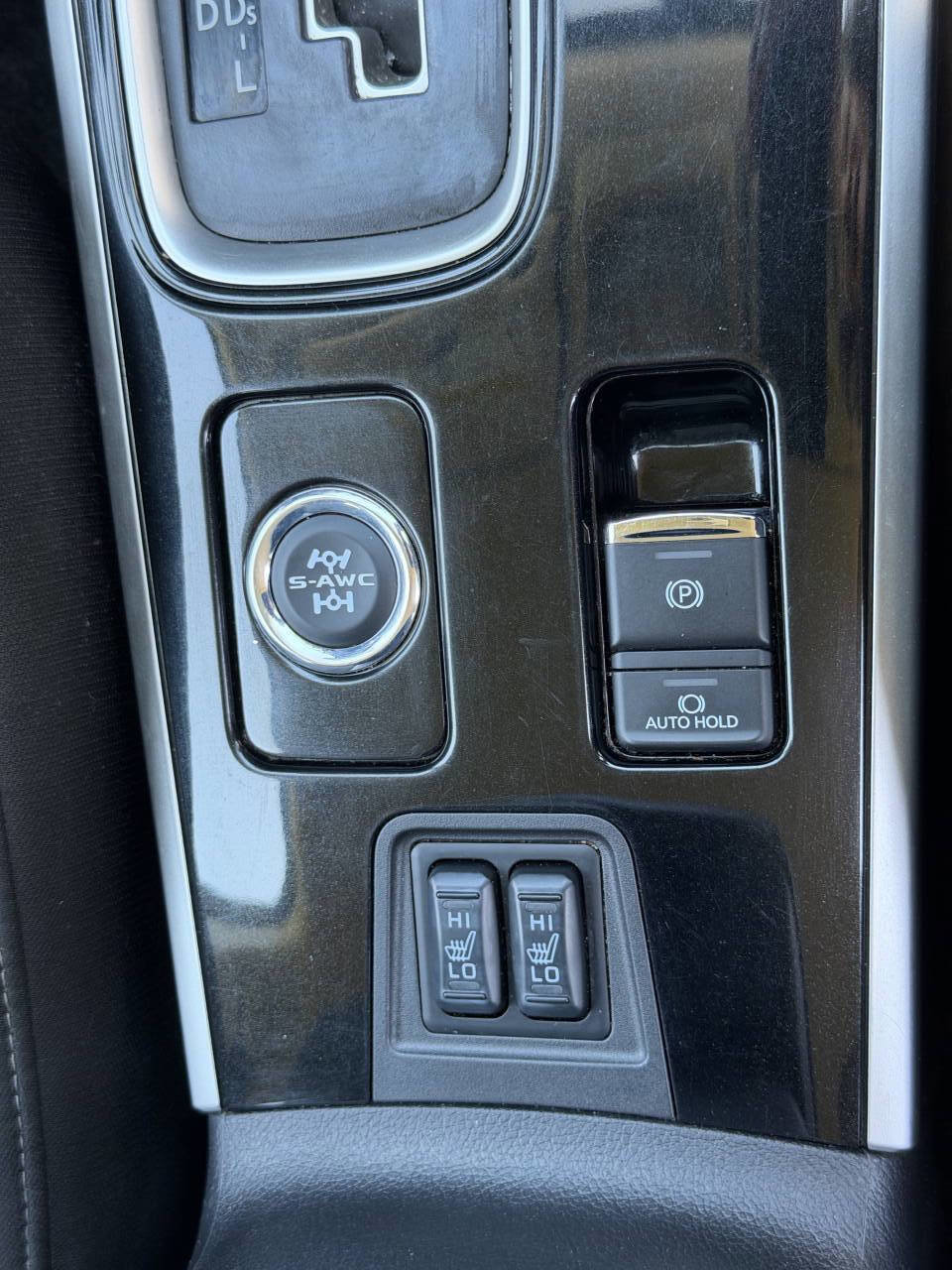 Used 2020 Mitsubishi Outlander ES AWD/4WD image 25