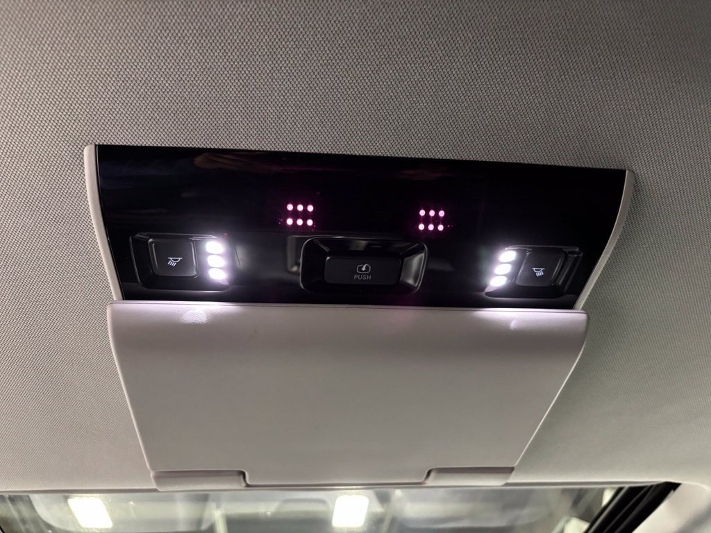 Used 2019 GMC Yukon Denali w/ Open Road Package AWD/4WD image 49